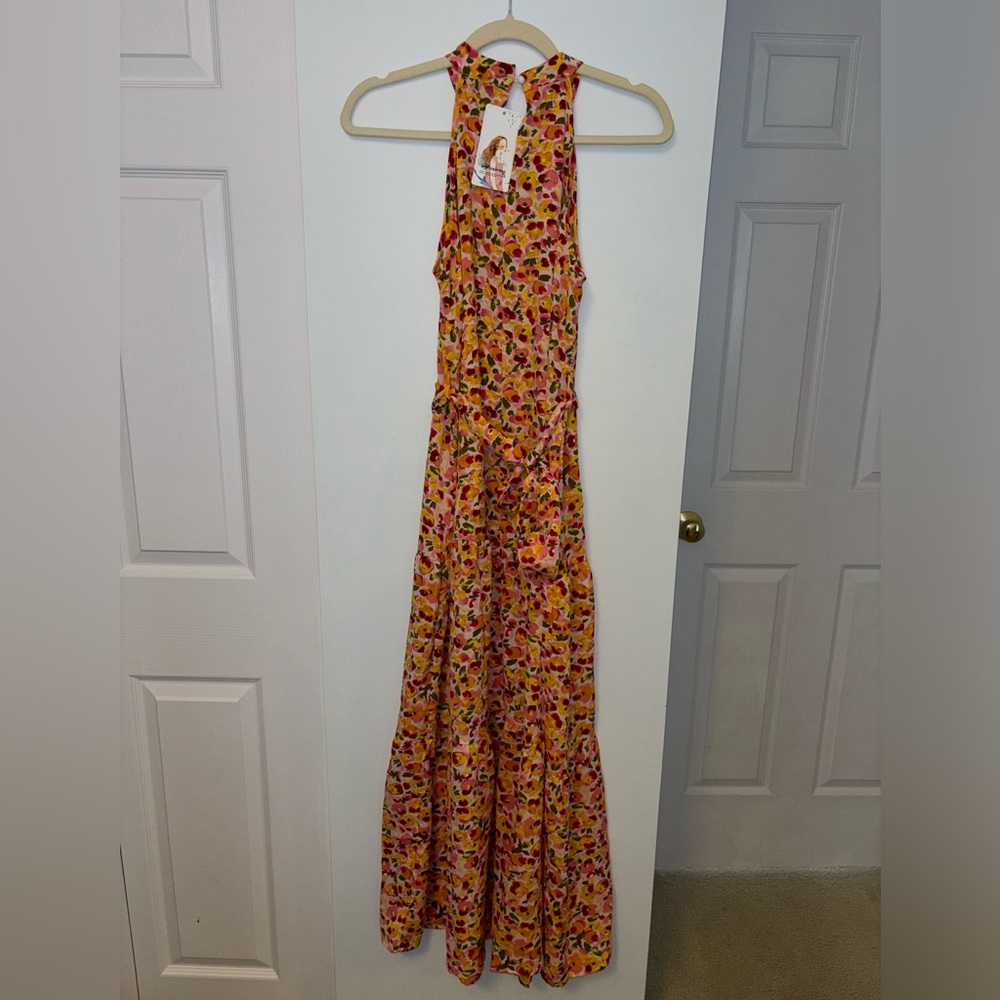 NWT NEVER WORN FLORAL MAXI DRESS SIZE M